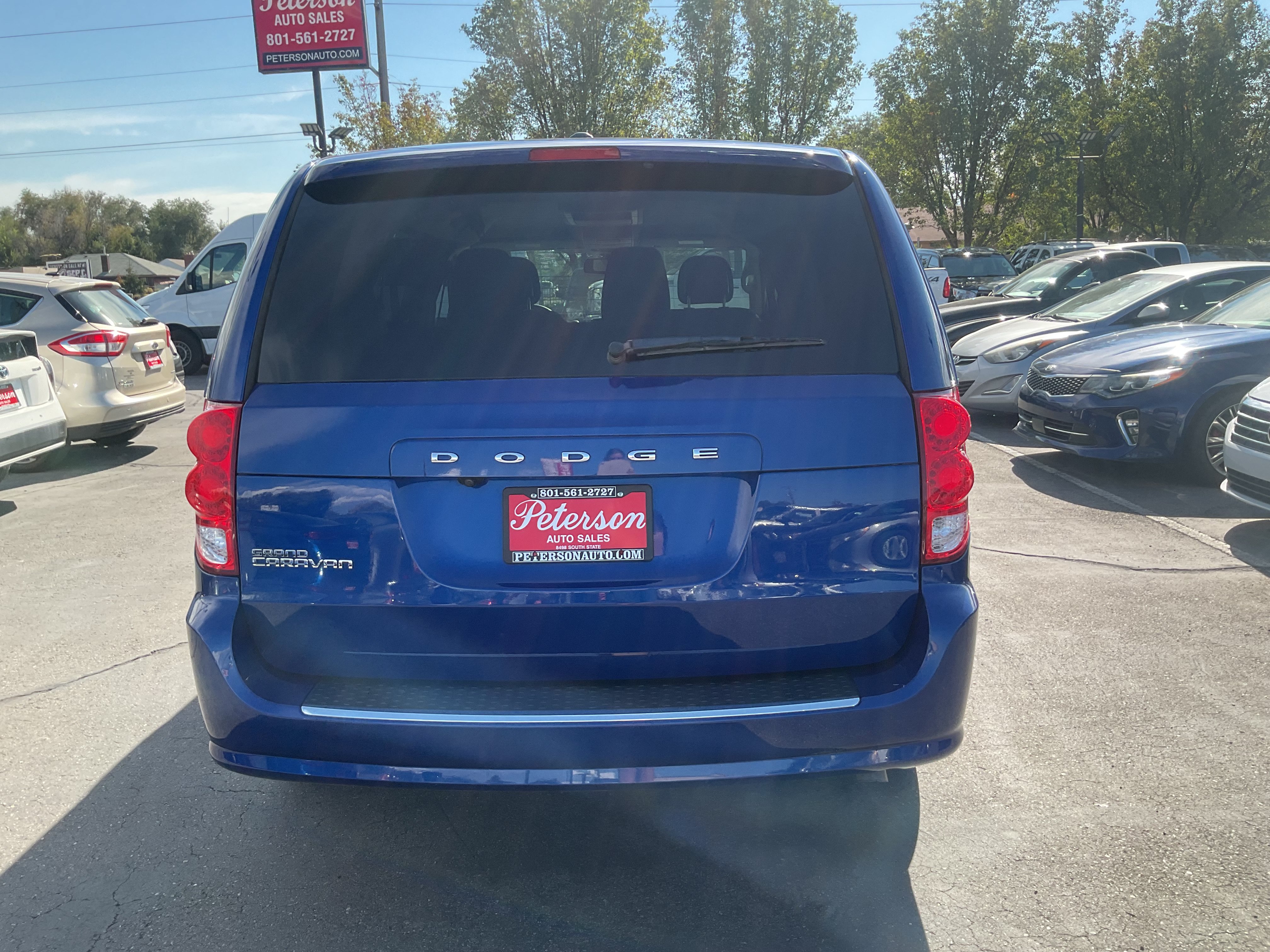 Used 2020 Dodge Grand Caravan SE w/ UConnect Hands-Free Group FWD image 8