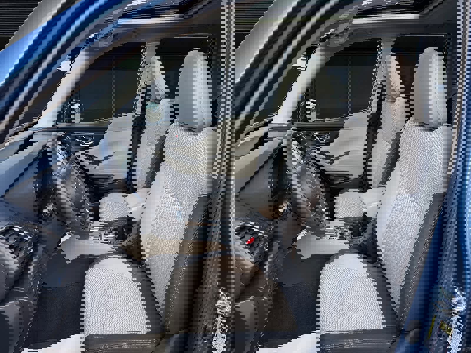 Used 2024 Subaru Forester Premium image 2