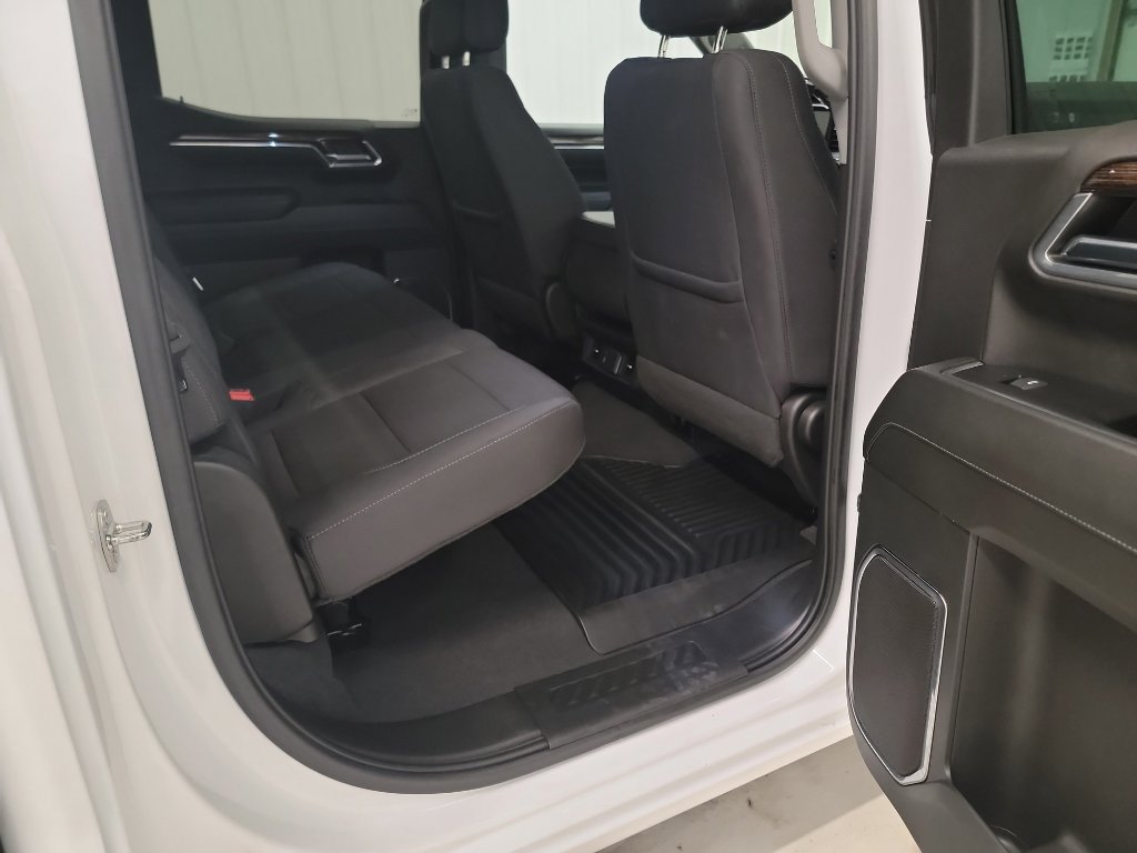 Used 2024 GMC Sierra 1500 SLE w/ Enhanced Capability Package image 8