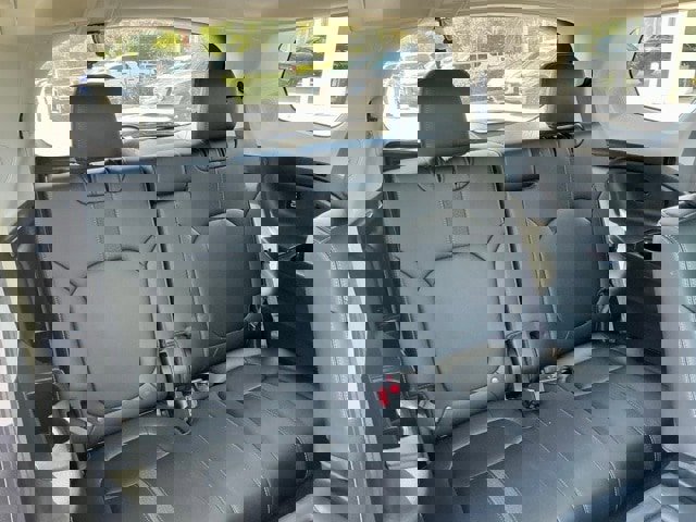 Used 2023 Honda Pilot Touring image 16