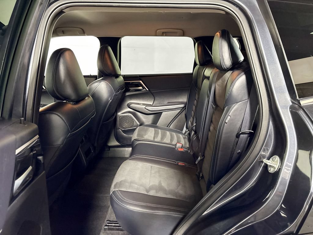 Used 2024 Mitsubishi Outlander SE AWD/4WD image 20