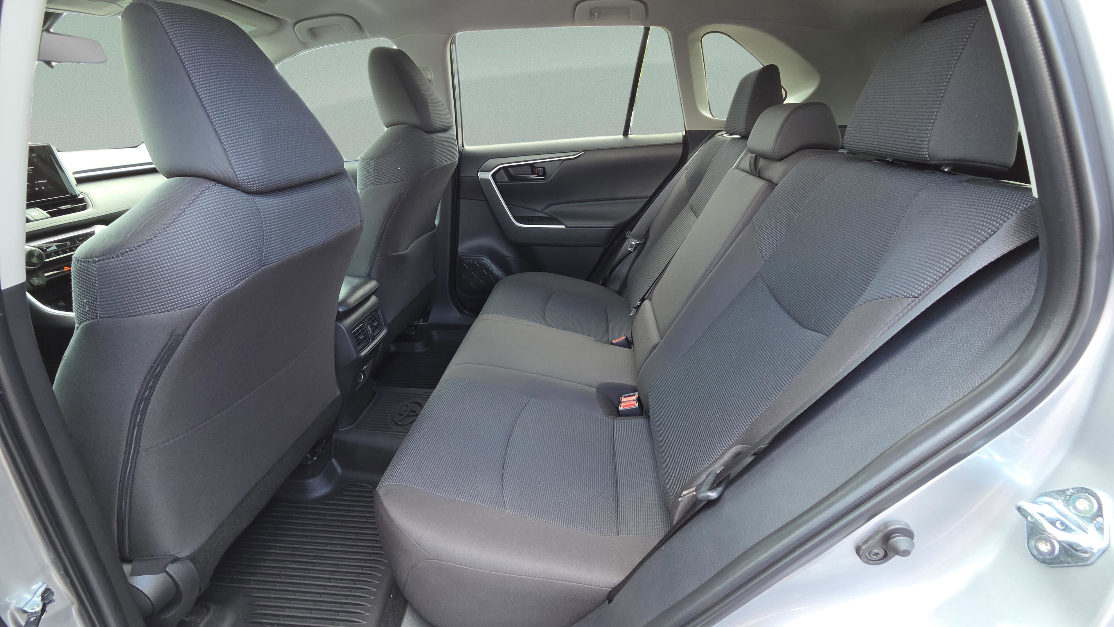 Certified 2025 Toyota RAV4 LE FWD image 11