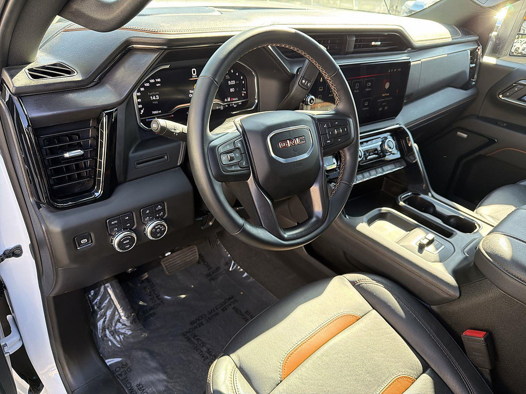 Used 2025 GMC Sierra 2500 AT4 AWD/4WD image 9
