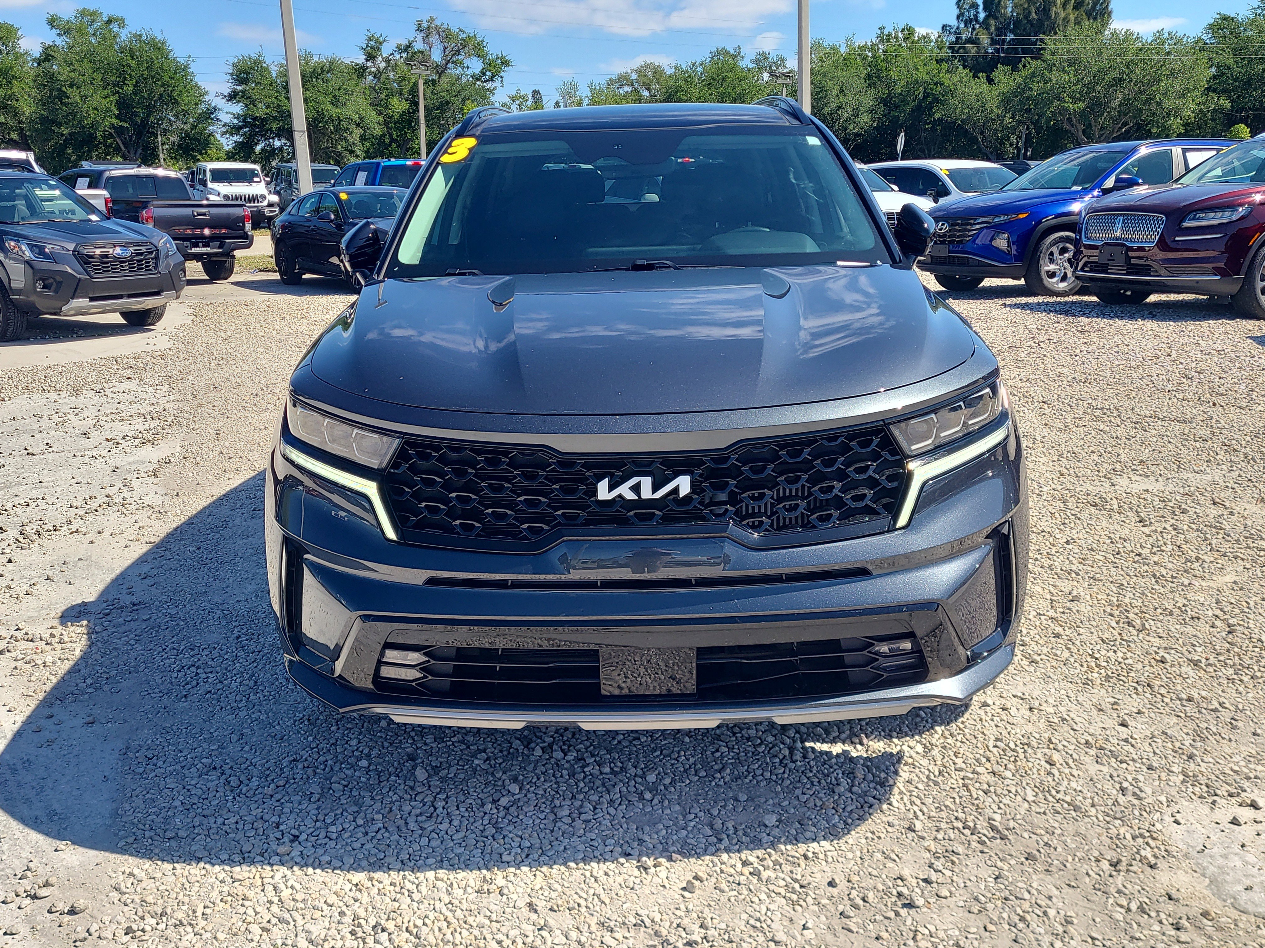 Used 2023 Kia Sorento SX image 2