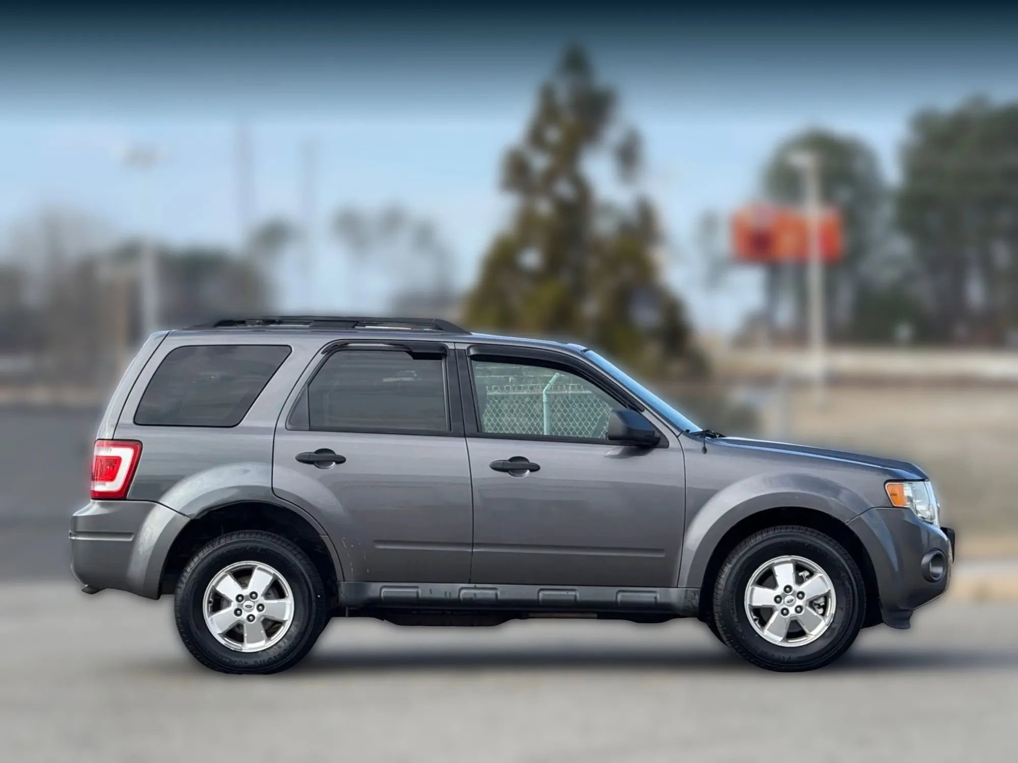 Used 2011 Ford Escape XLT w/ 202A Rapid Spec Order Code image 7