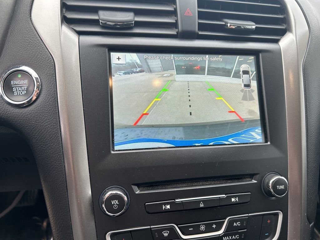 Used 2018 Ford Fusion SE w/ Fusion SE Technology Package image 20