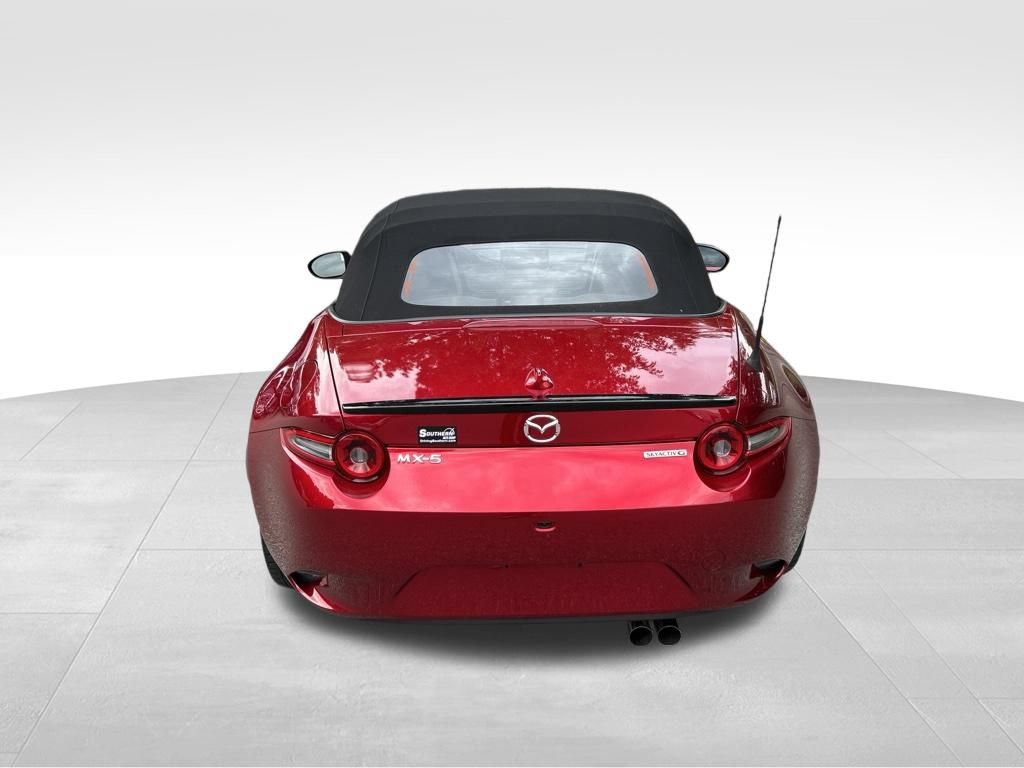 Used 2025 MAZDA MX-5 Miata Club RWD image 4