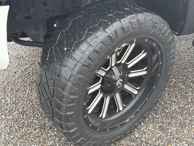 Used 2023 Nissan Titan PRO-4X w/ Pro-4x Convenience Package image 16