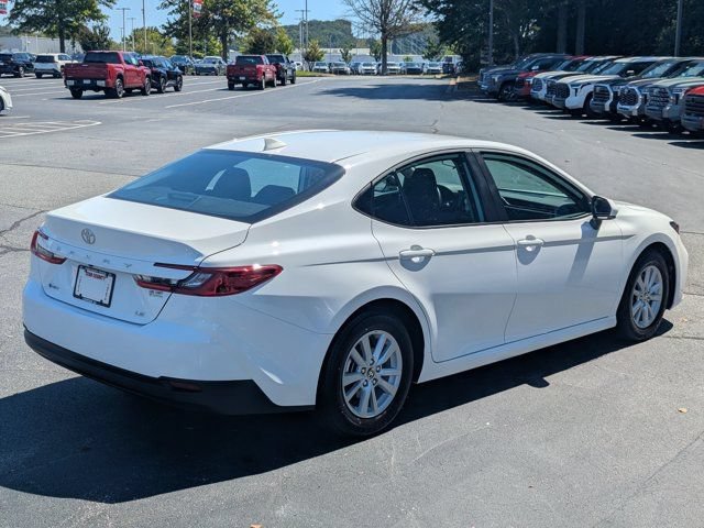 Used 2026 Toyota Camry LE FWD image 7