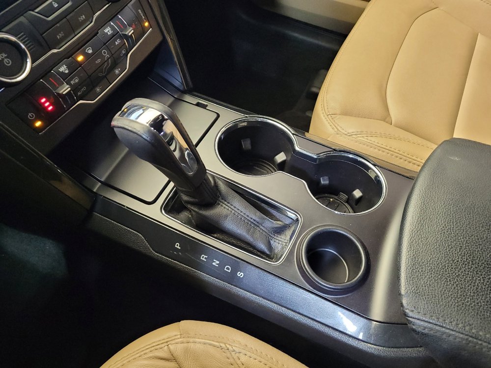 Used 2017 Ford Explorer XLT w/ Equipment Group 202A image 26