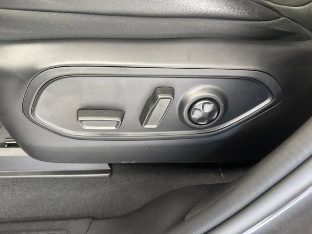 Used 2024 Jeep Grand Cherokee L Altitude AWD/4WD image 19