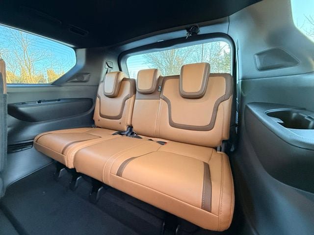 New 2026 Nissan Armada SL image 15