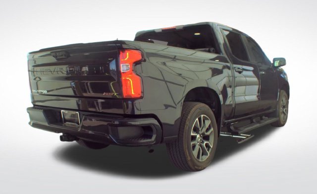 Used 2023 Chevrolet Silverado 1500 RST AWD/4WD image 2