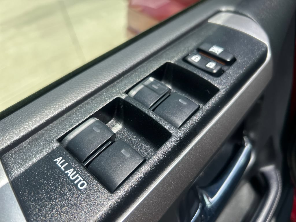 Certified 2021 Toyota 4Runner SR5 AWD/4WD image 12