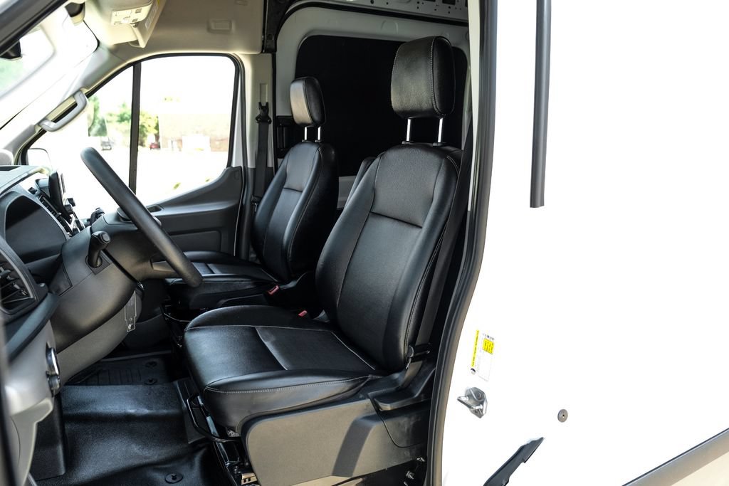 Used 2023 Ford Transit 250 Medium Roof AWD w/ Load Area Protection Package image 30