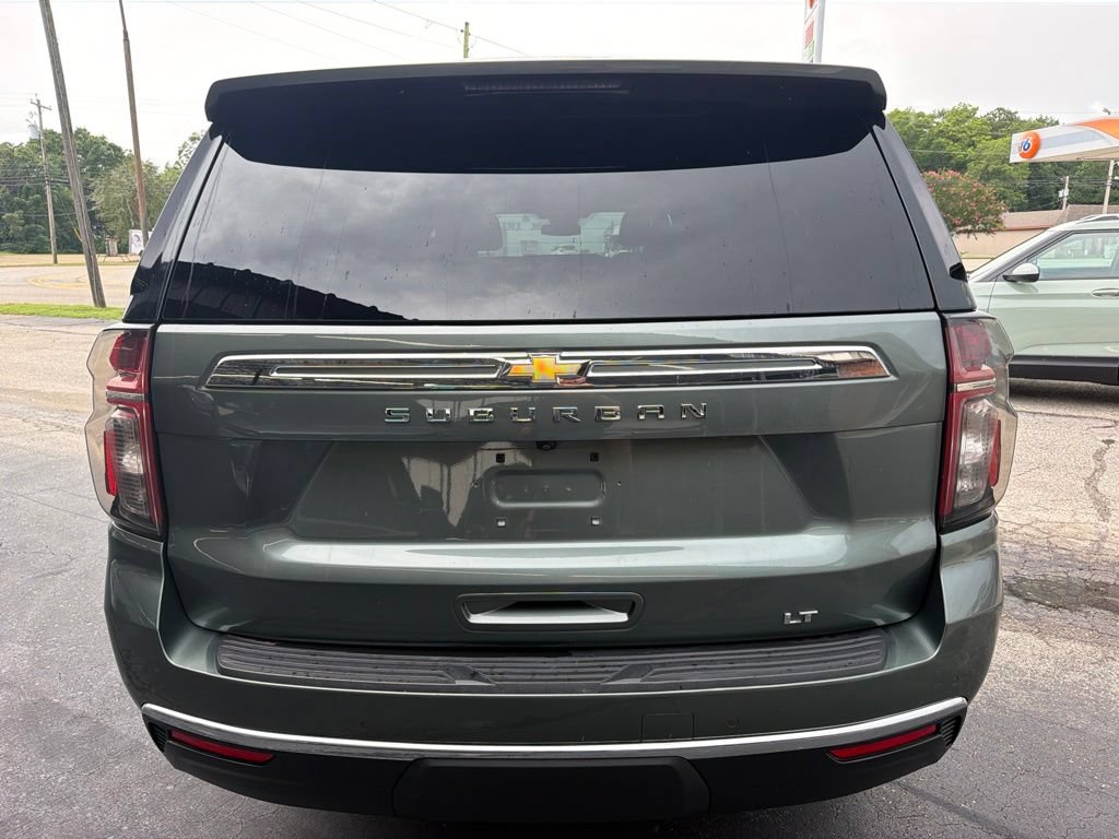 Used 2024 Chevrolet Suburban LT AWD/4WD image 7