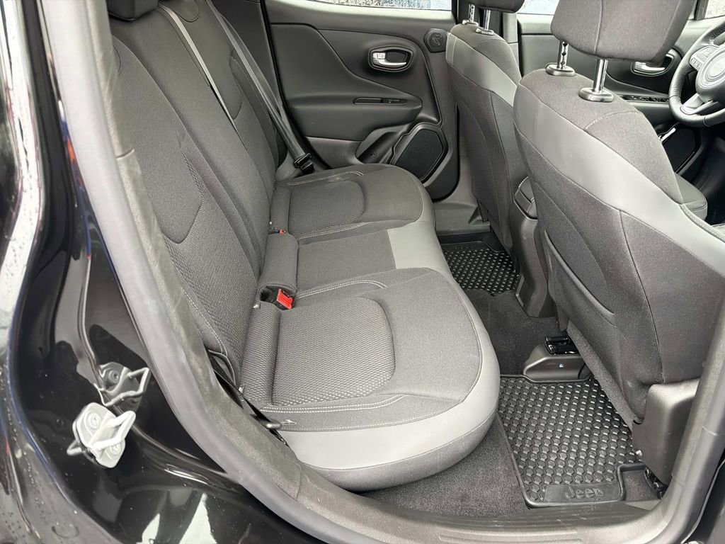 Used 2023 Jeep Renegade Altitude w/ Sun/Sound Group image 20