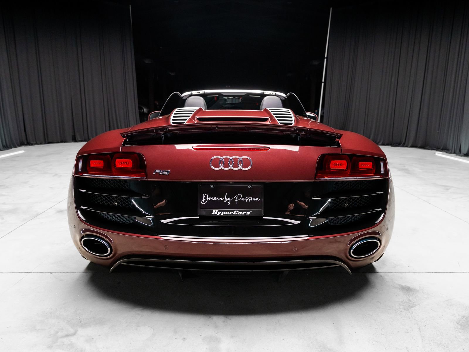 Used 2011 Audi R8 V10 AWD/4WD image 17