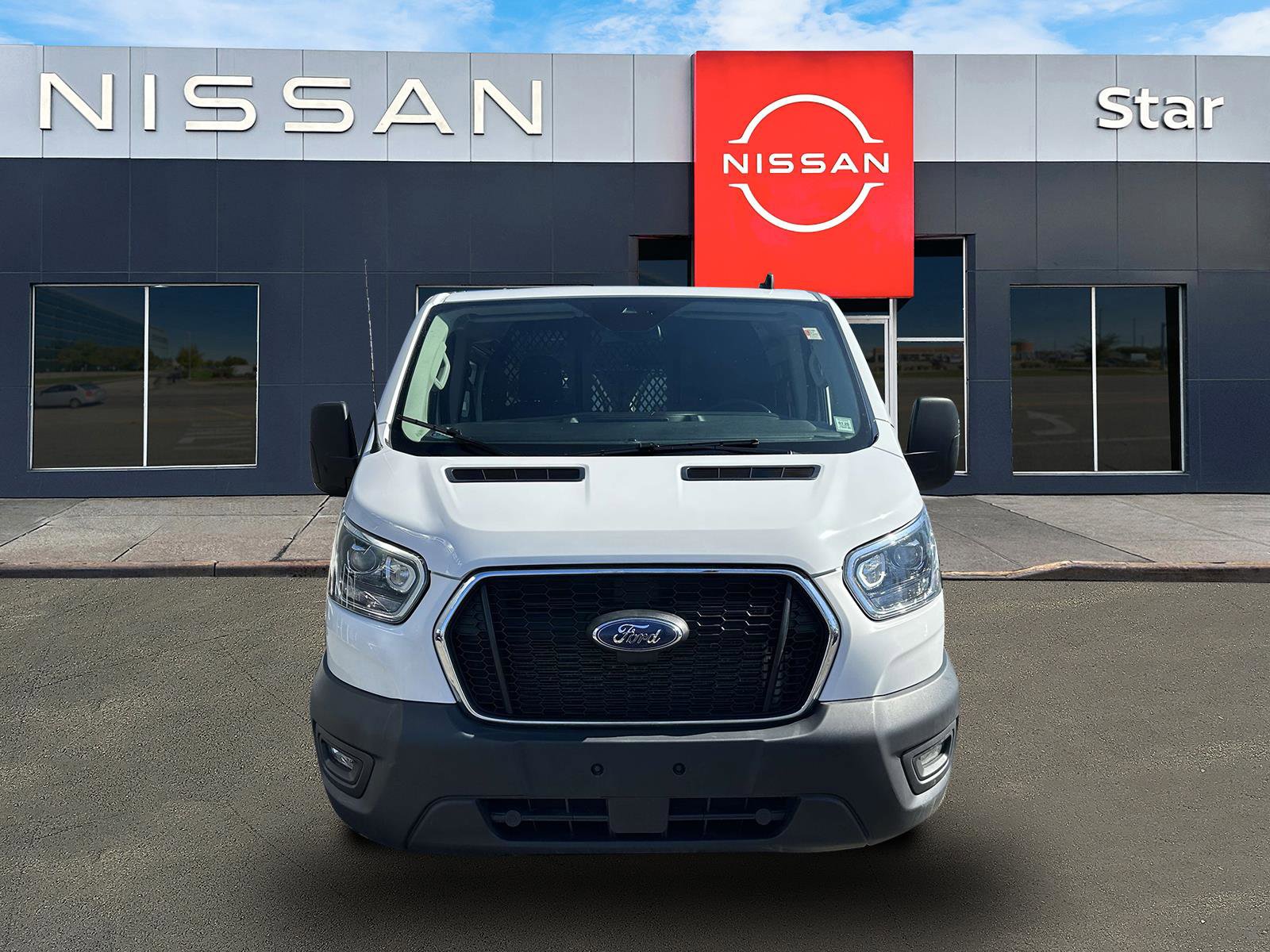 Used 2023 Ford Transit 250 Low Roof w/ Exterior Upgrade Package RWD image 7