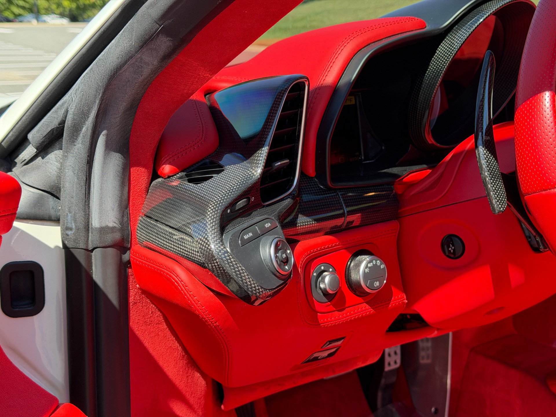 Used 2015 Ferrari 458 Spider RWD image 49