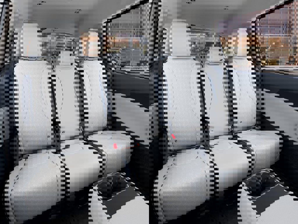 New 2026 Kia Carnival EX image 16