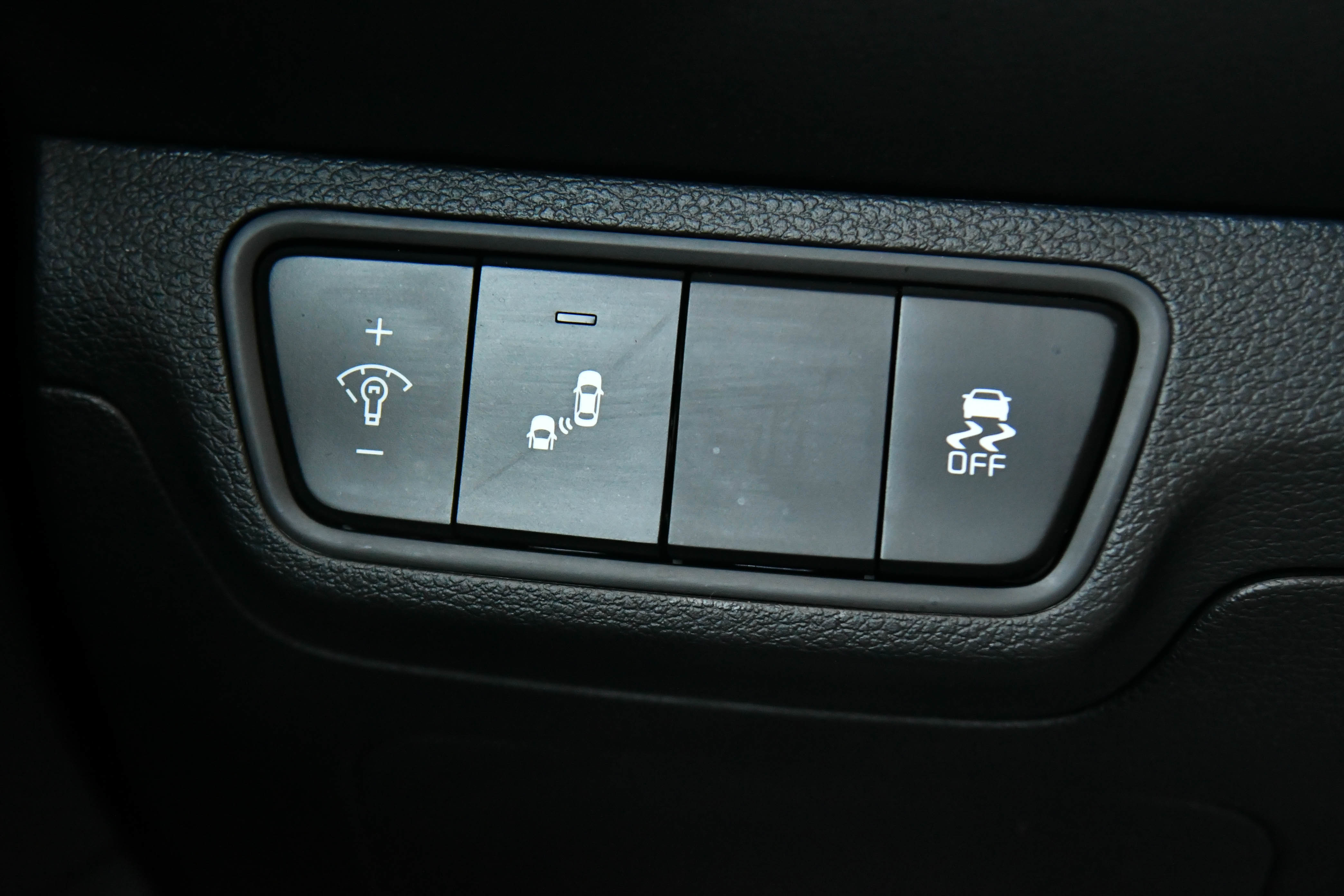 Used 2024 Kia Forte GT-Line image 33