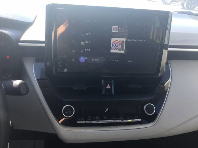 Used 2025 Toyota Corolla LE FWD image 15