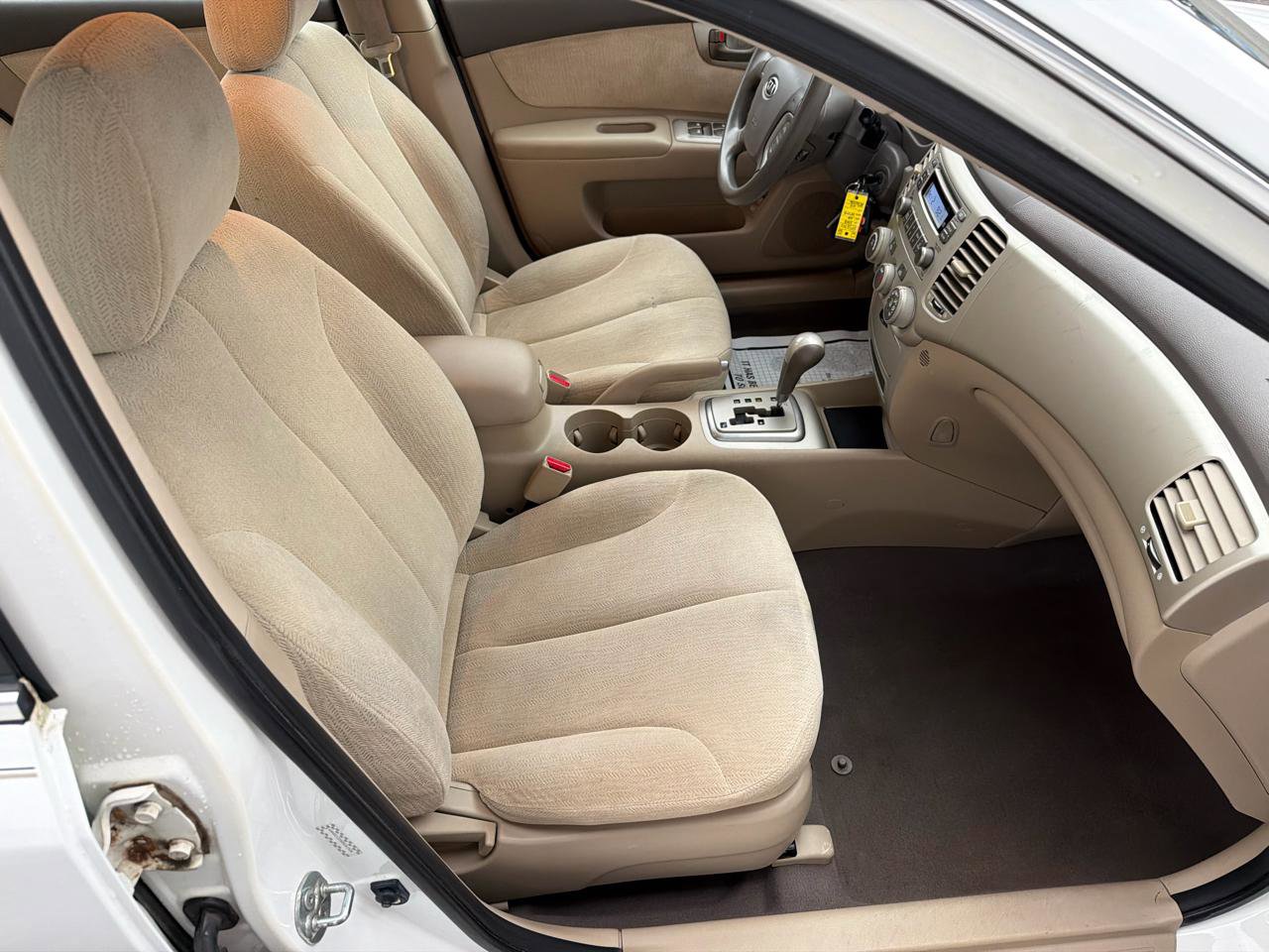 Used 2008 Kia Optima LX image 10