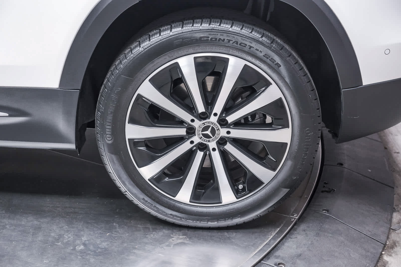 Used 2022 Mercedes-Benz GLB 250 image 9