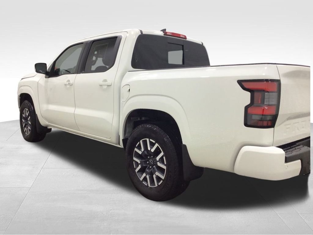 Used 2024 Nissan Frontier SL w/ Technology Package image 3