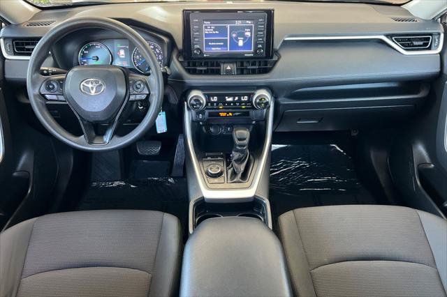 Certified 2020 Toyota RAV4 LE w/ Carpet Mat Package AWD/4WD image 3