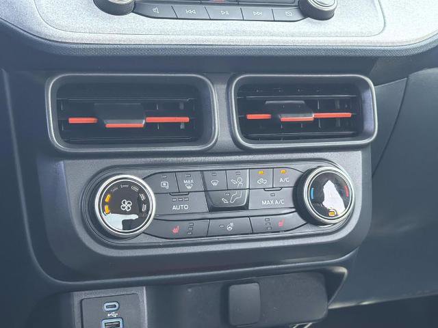 Certified 2024 Ford Maverick XLT w/ XLT Luxury Package image 14