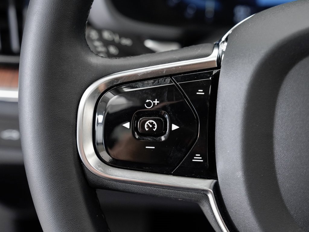 Used 2024 Volvo S60 B5 Plus image 11