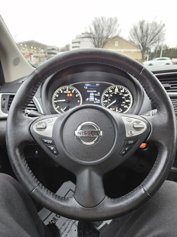 Used 2019 Nissan Sentra SV w/ Special Edition Package image 10