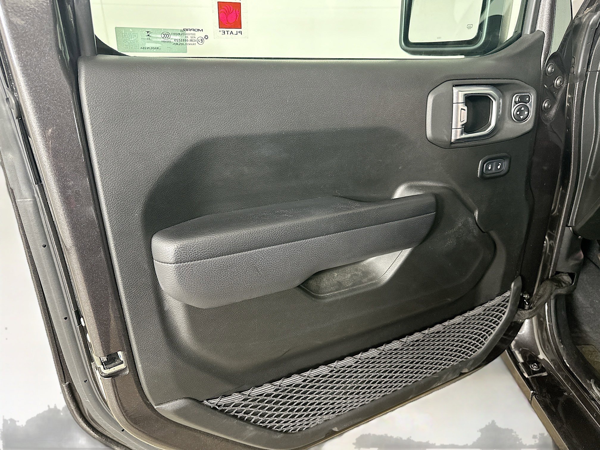 Used 2024 Jeep Wrangler Sport S image 24