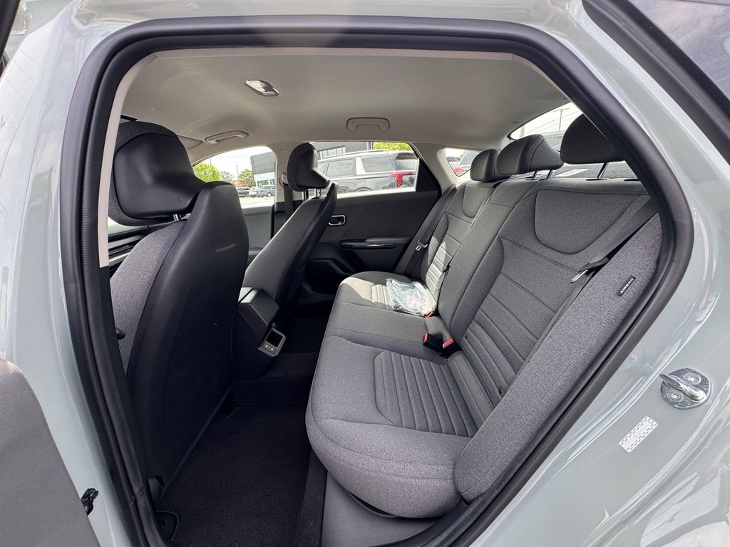 Certified 2025 Kia K4 EX image 11