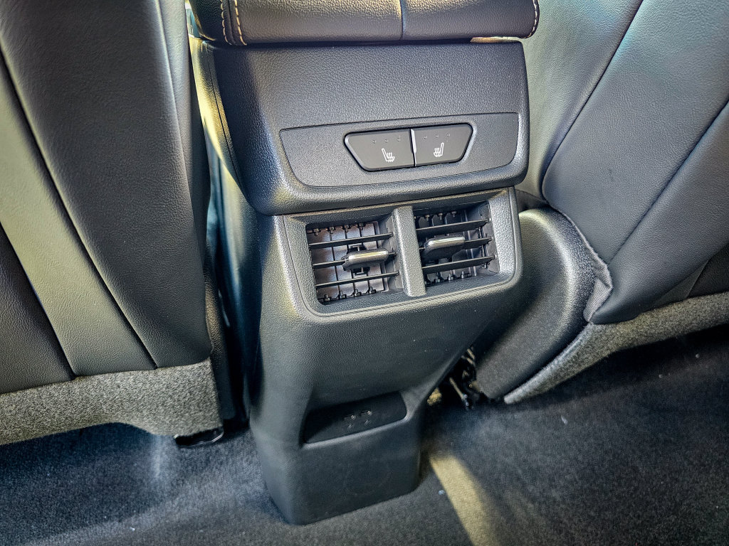 New 2027 GMC Terrain Elevation w/ Elevation Premium Package AWD/4WD image 31