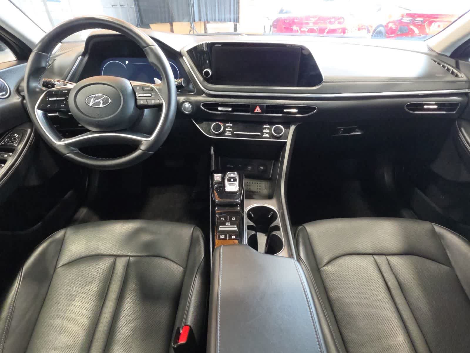 Used 2023 Hyundai Sonata Limited w/ Preferred Accessory Package FWD image 29