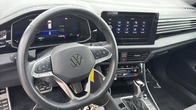 Used 2025 Volkswagen Jetta Sport FWD image 17