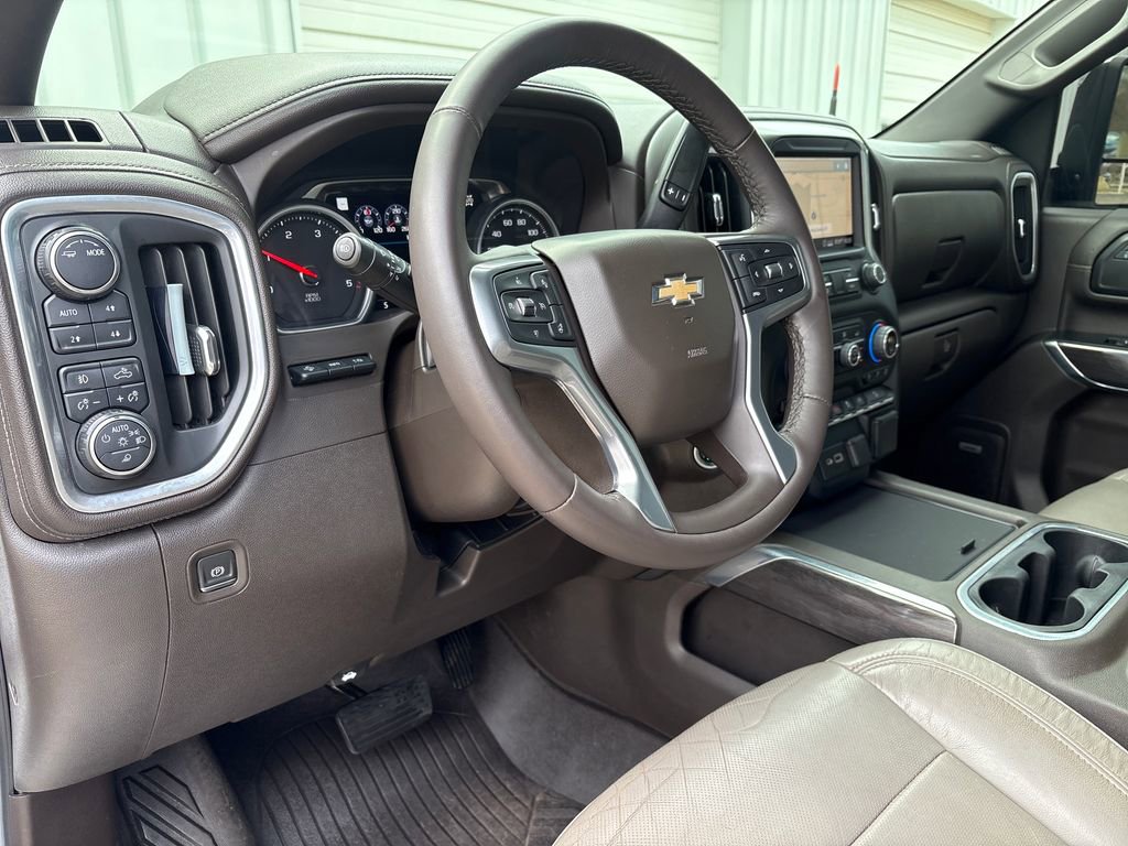 Used 2020 Chevrolet Silverado 2500 LTZ w/ LTZ Premium Package image 15