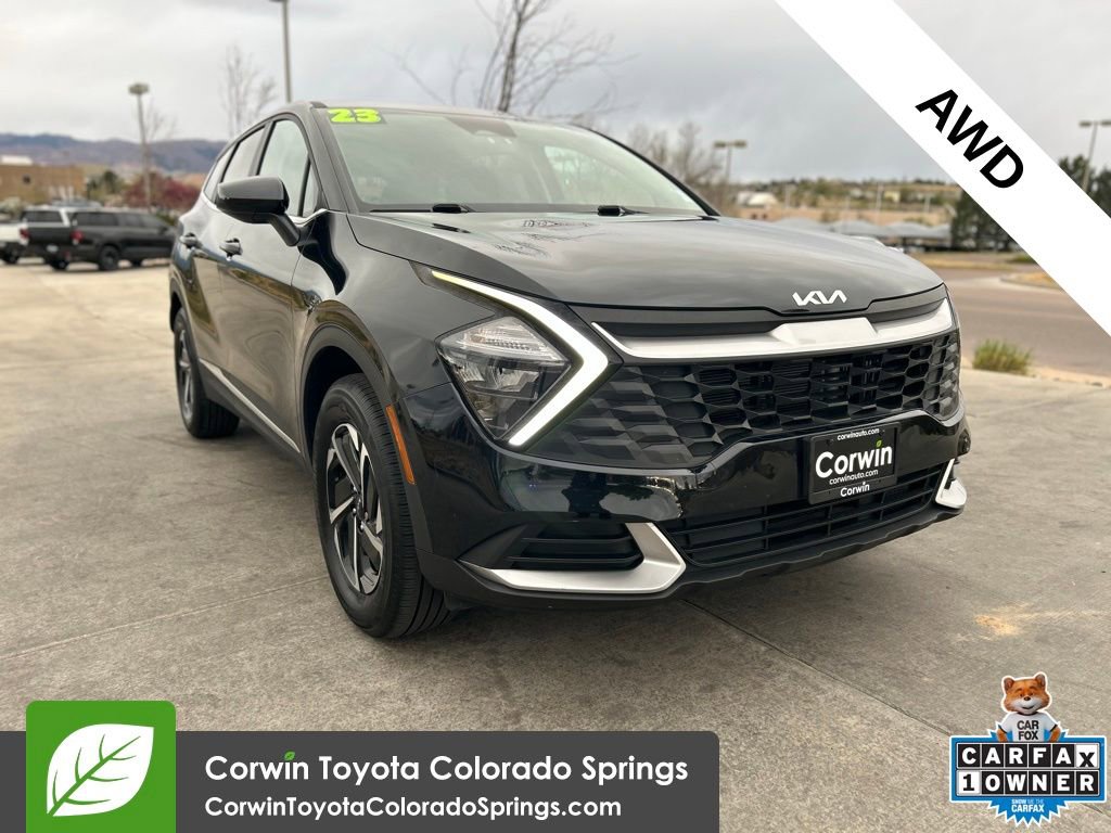 Used 2023 Kia Sportage LX image 1