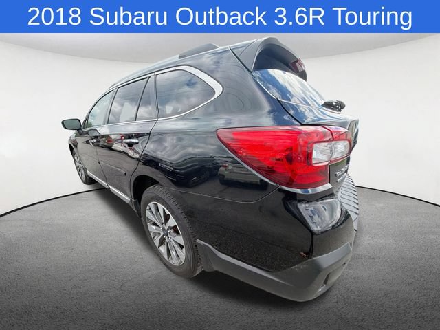Used 2018 Subaru Outback 3.6R Touring AWD/4WD image 4