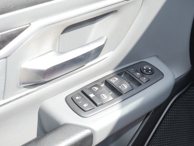 Used 2020 RAM 1500 Big Horn AWD/4WD image 14