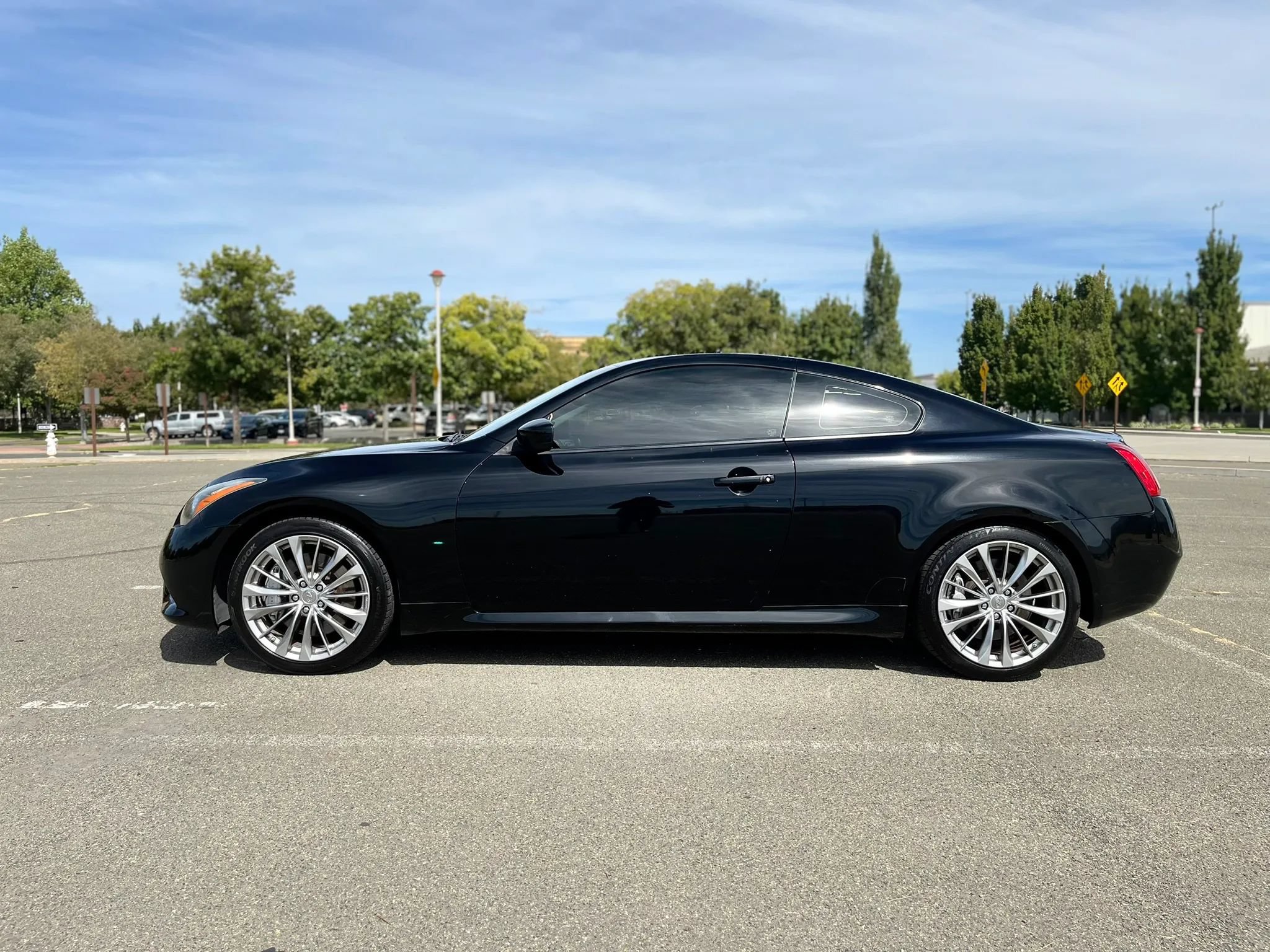 Used 2014 INFINITI Q60 Journey w/ Premium Package RWD image 8