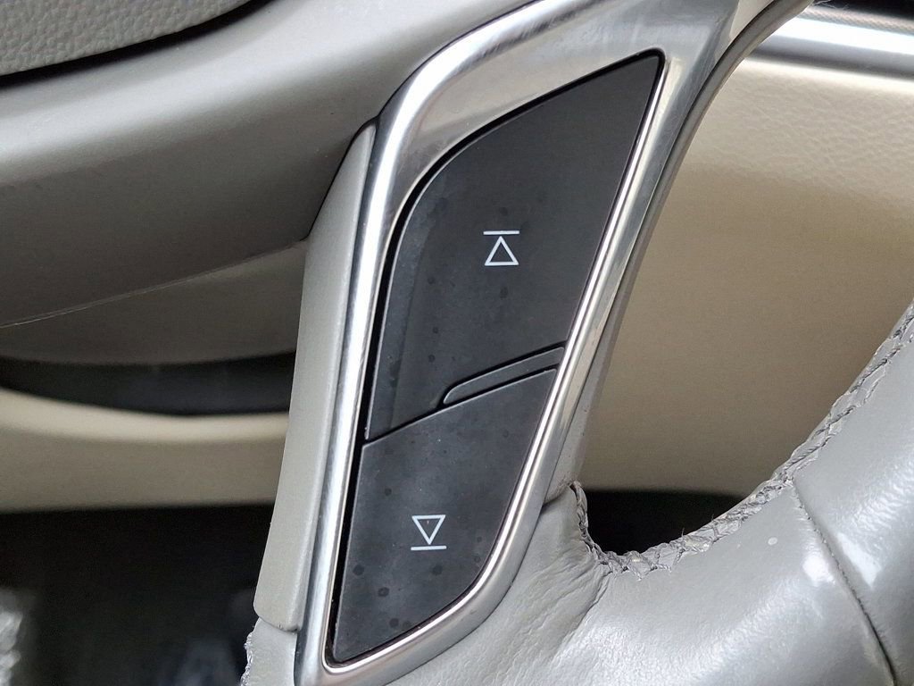 Used 2018 Cadillac XT5 Luxury w/ Driver Awareness Package image 29