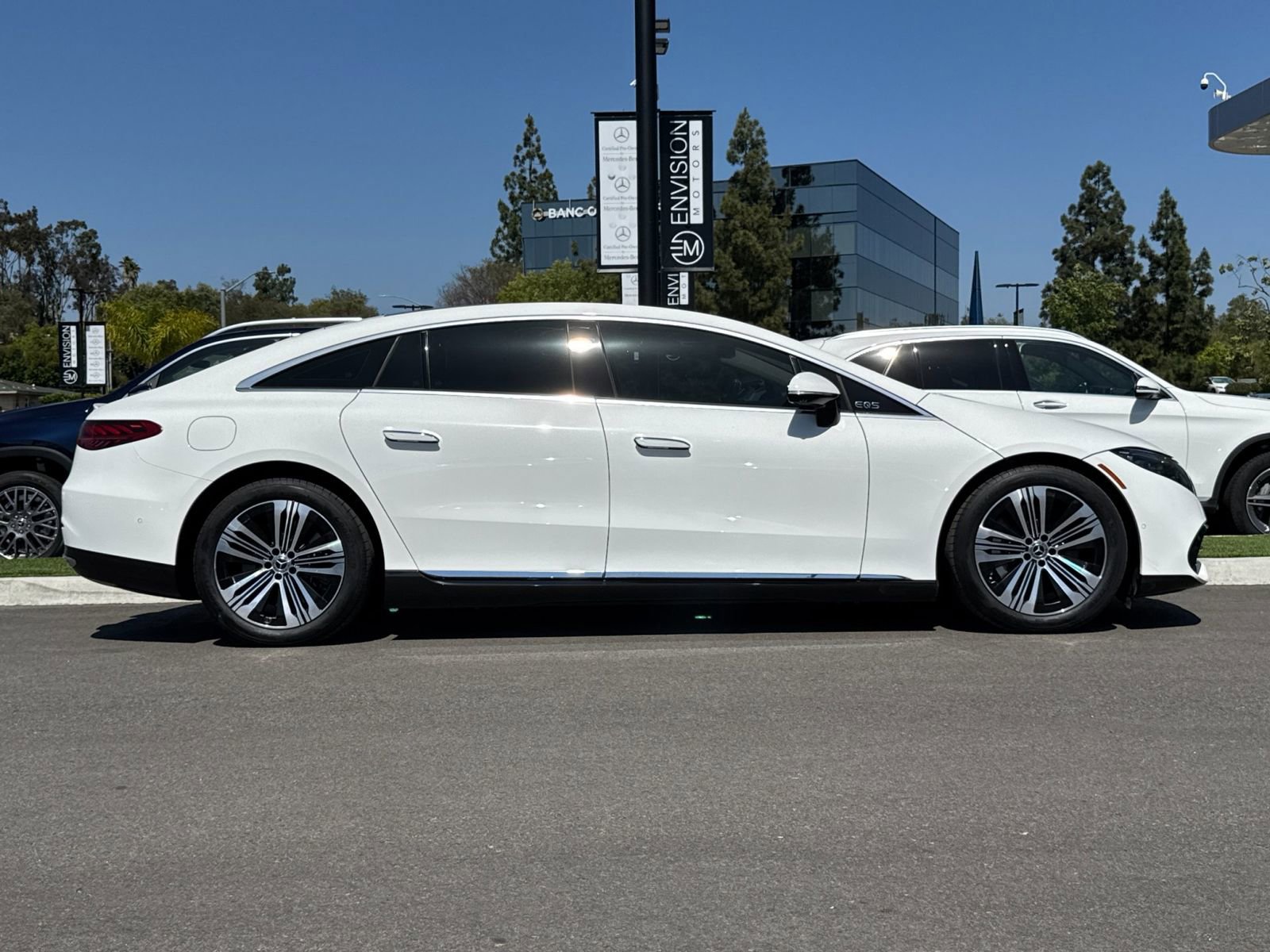 Certified 2022 Mercedes-Benz EQS 450+ Sedan image 2