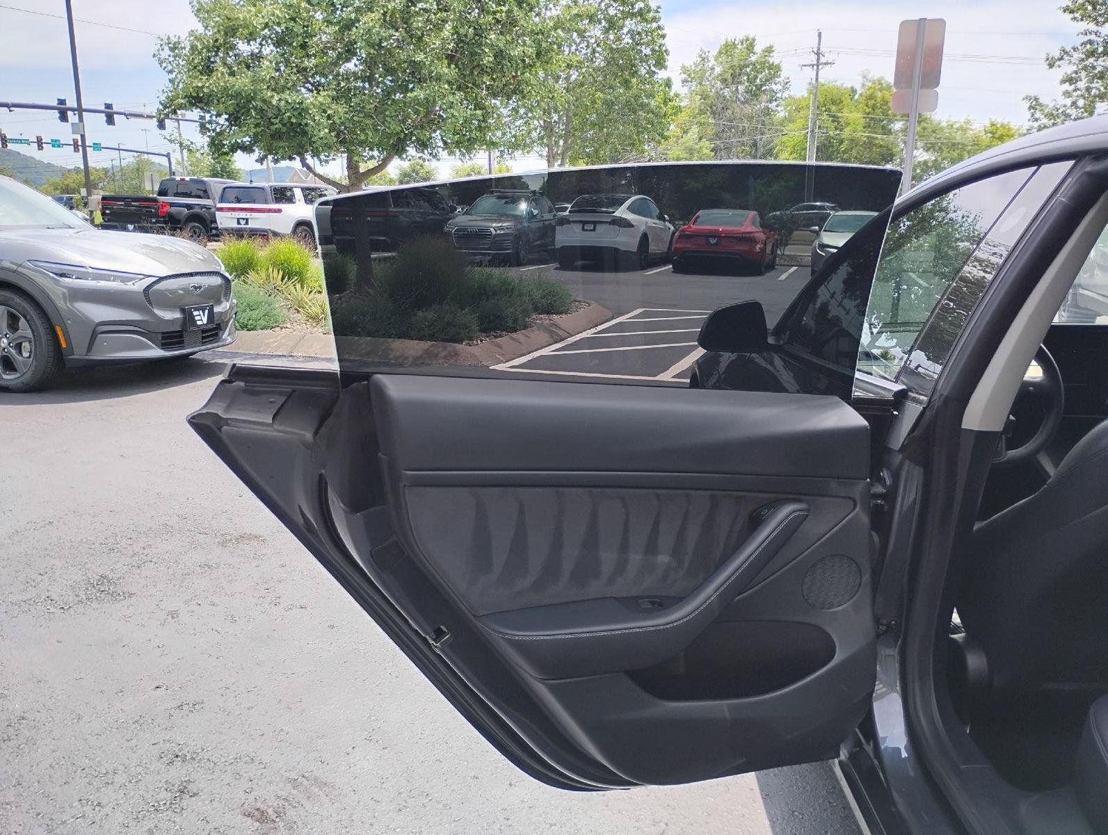 Used 2021 Tesla Model 3 Standard Range Plus RWD image 13