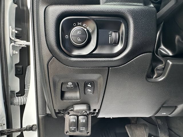 Used 2022 RAM 1500 Big Horn AWD/4WD image 22