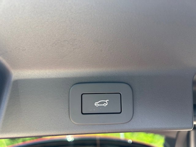 New 2026 Jaguar F-PACE R-Dynamic S image 14