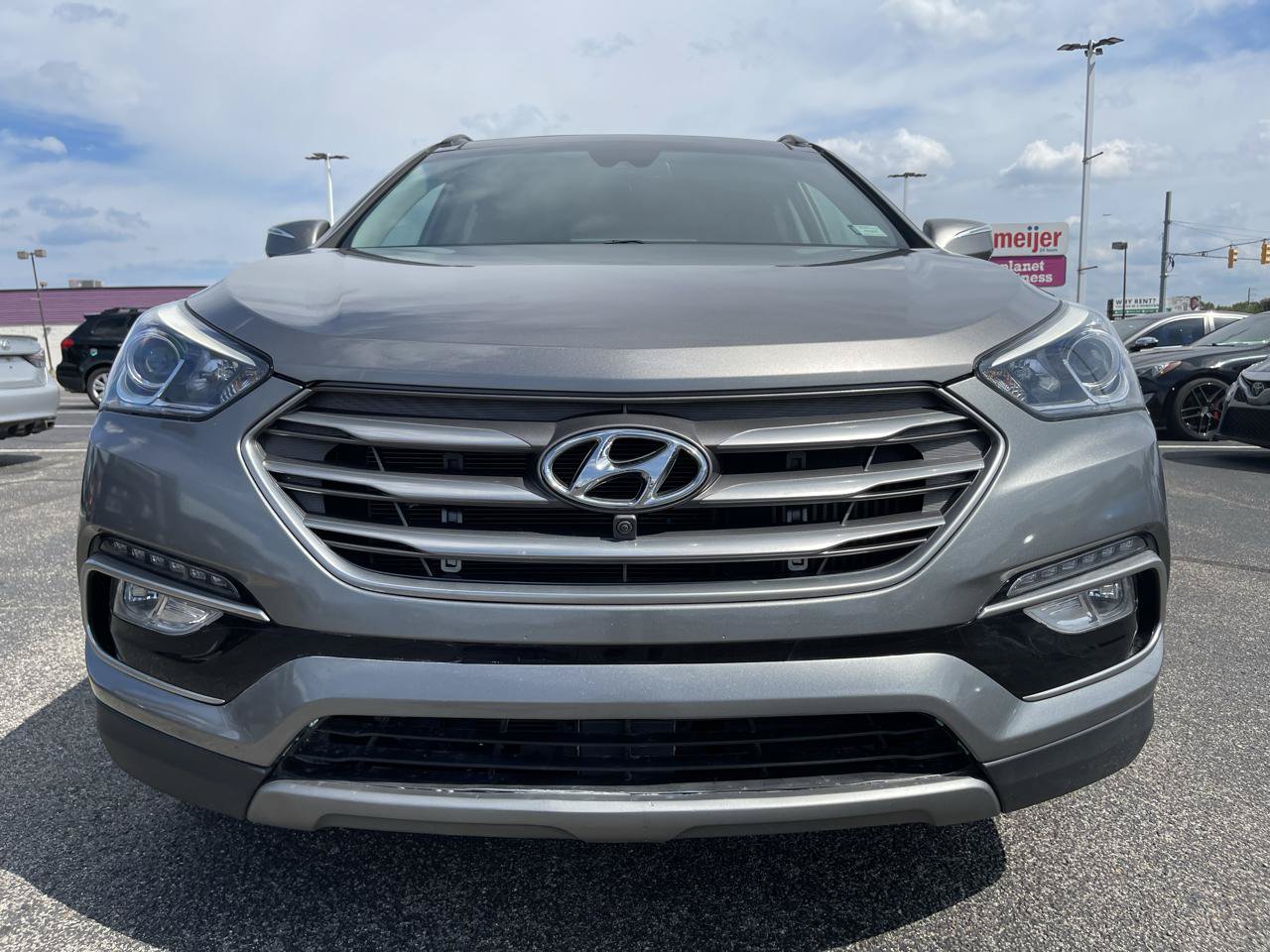 Used 2017 Hyundai Santa Fe Sport w/ 2.0T Ultimate Tech Package 05 FWD image 4